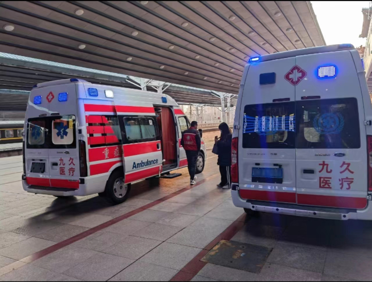 米脂县救护车长途转运